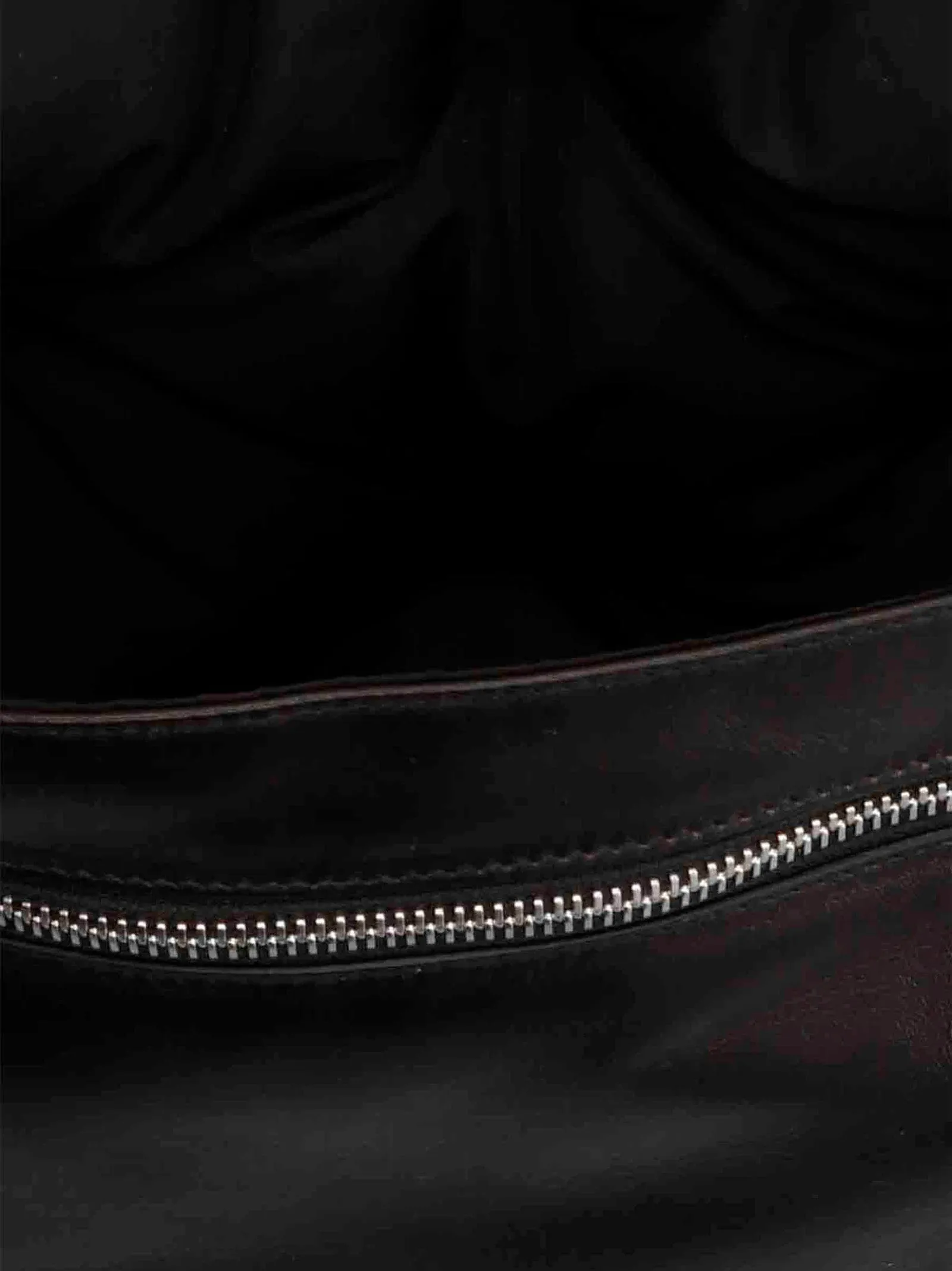 Glam Slam Flap Shoulder Bags Black