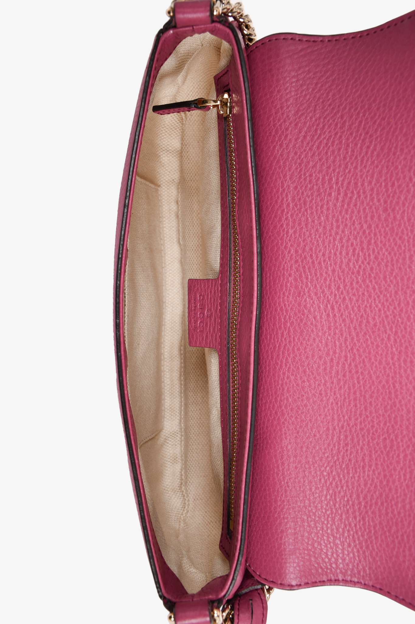 Gucci Pink Grained Leather Soho Flap Crossbody