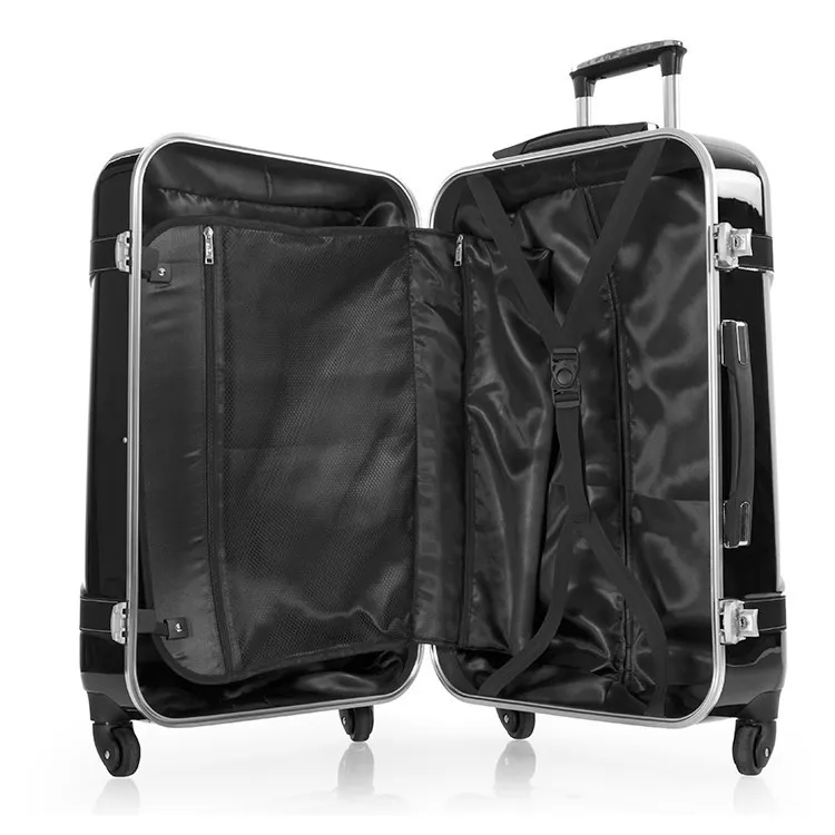 Heys America Executive Series: Attitude 3-Piece Luggage Set 